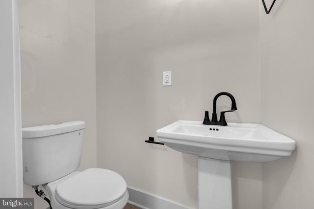 2418 E CHASE ST, Baltimore, MD 21213