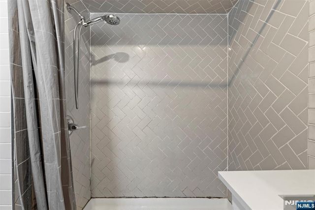 221 Westfield Avenue, Roselle Park, NJ 07204