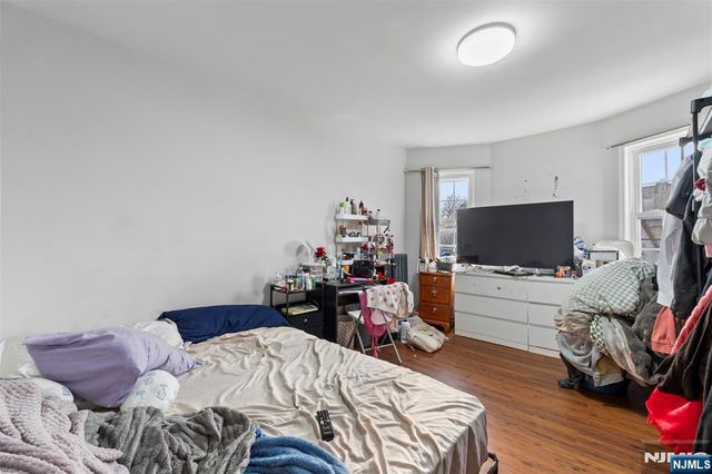 221 Westfield Avenue, Roselle Park, NJ 07204