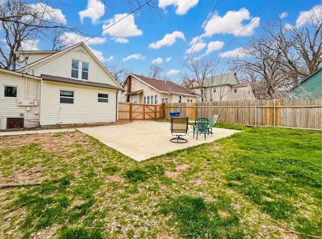 810 State St, Augusta, KS 67010