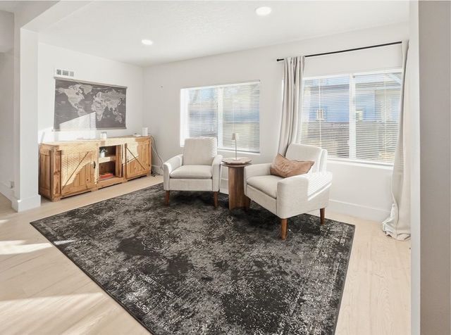 810 State St, Augusta, KS 67010