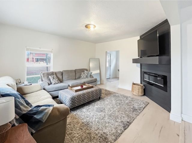 810 State St, Augusta, KS 67010