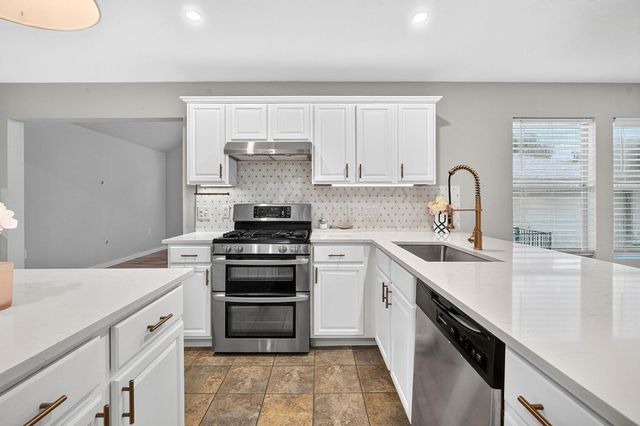 1703 Mimosa LN, Leander, TX 78641