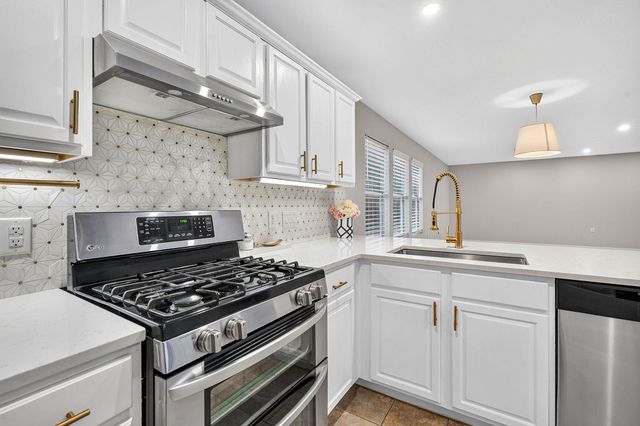 1703 Mimosa LN, Leander, TX 78641