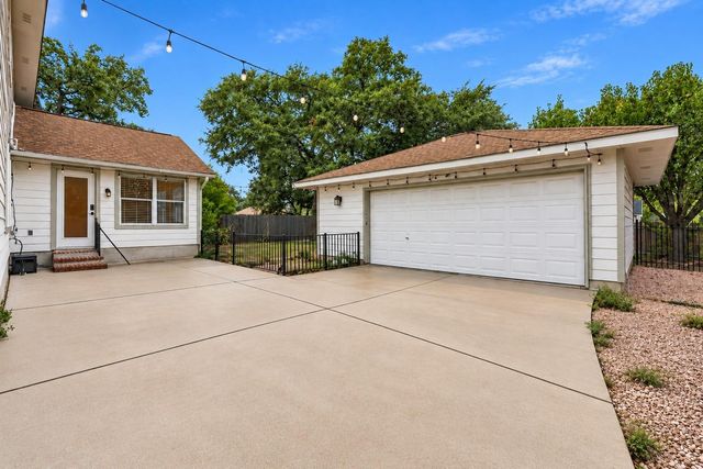1703 Mimosa LN, Leander, TX 78641