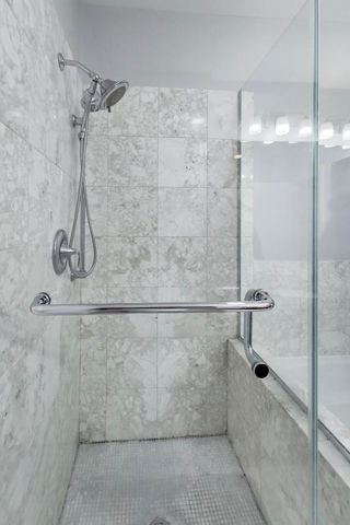 4950 N WESTERN Avenue 2C, Chicago, IL 60625