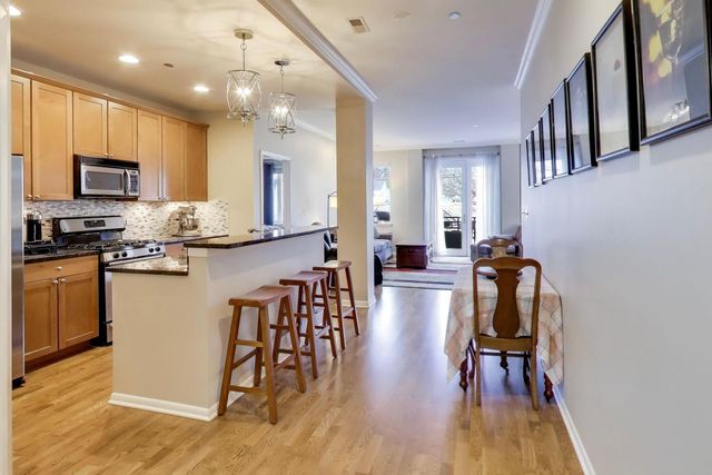 4950 N WESTERN Avenue 2C, Chicago, IL 60625