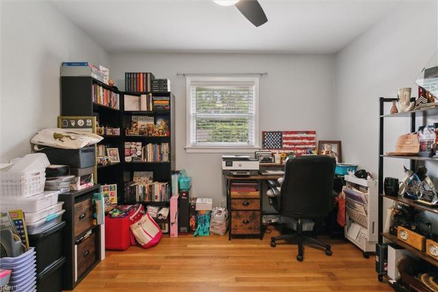 1815 Meadowview DR, Yorktown, VA 23693