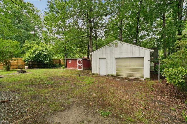 1815 Meadowview DR, Yorktown, VA 23693