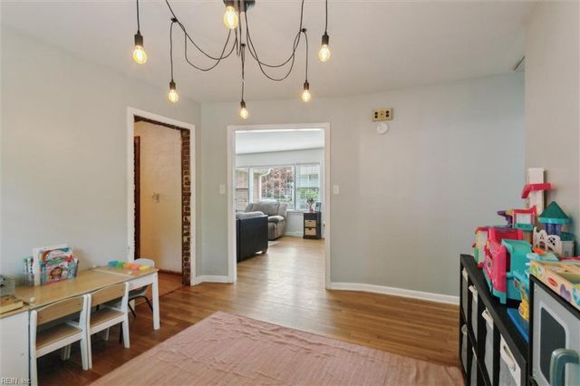 1815 Meadowview DR, Yorktown, VA 23693