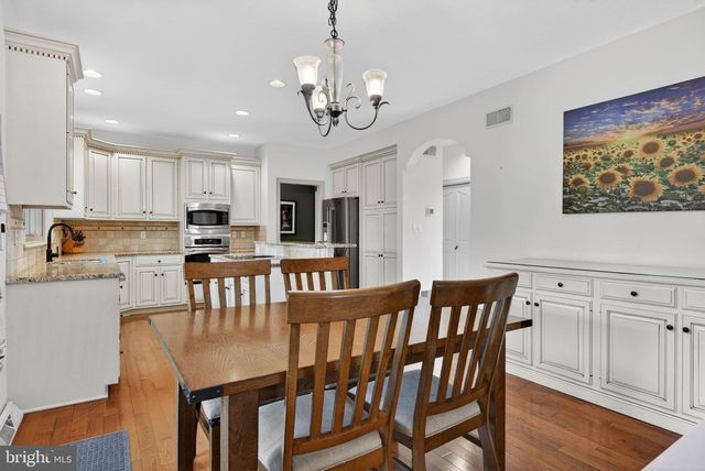 209 HEATHERSTONE WAY, Lancaster, PA 17601