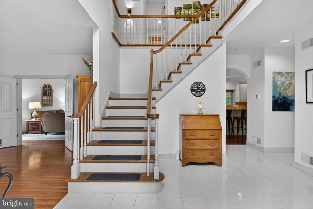 209 HEATHERSTONE WAY, Lancaster, PA 17601