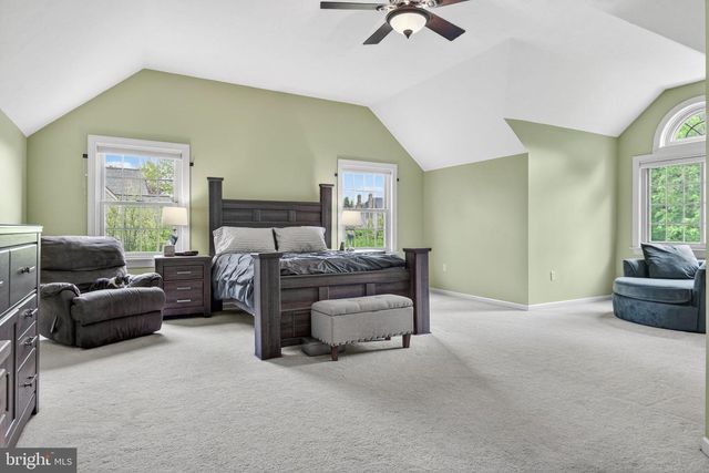 209 HEATHERSTONE WAY, Lancaster, PA 17601