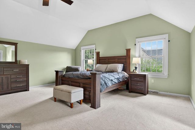 209 HEATHERSTONE WAY, Lancaster, PA 17601