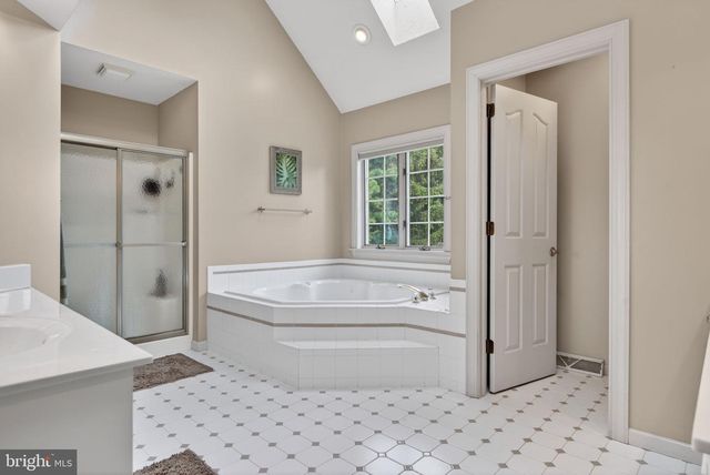 209 HEATHERSTONE WAY, Lancaster, PA 17601