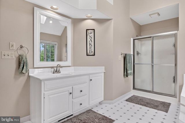 209 HEATHERSTONE WAY, Lancaster, PA 17601