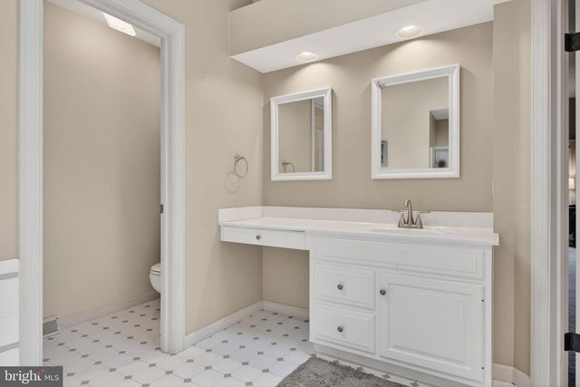 209 HEATHERSTONE WAY, Lancaster, PA 17601