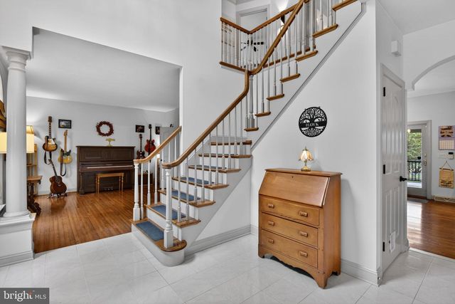 209 HEATHERSTONE WAY, Lancaster, PA 17601