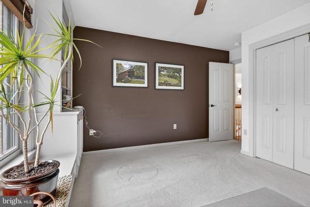 209 HEATHERSTONE WAY, Lancaster, PA 17601
