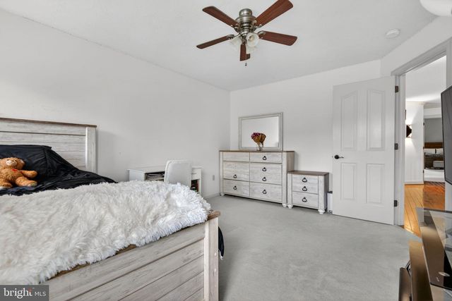 209 HEATHERSTONE WAY, Lancaster, PA 17601