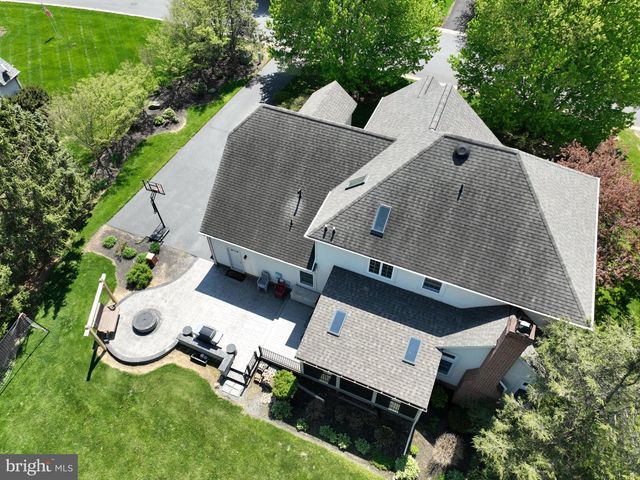 209 HEATHERSTONE WAY, Lancaster, PA 17601