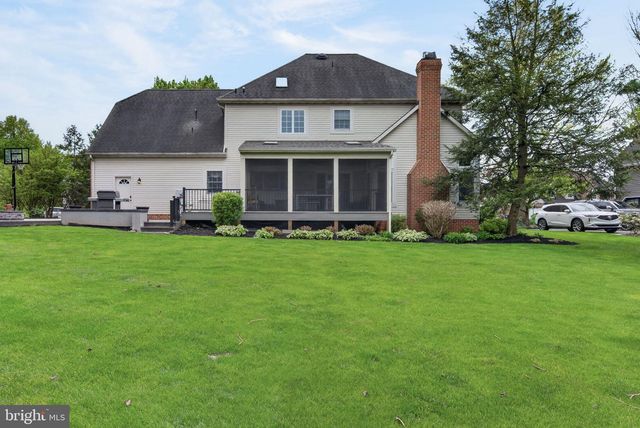209 HEATHERSTONE WAY, Lancaster, PA 17601