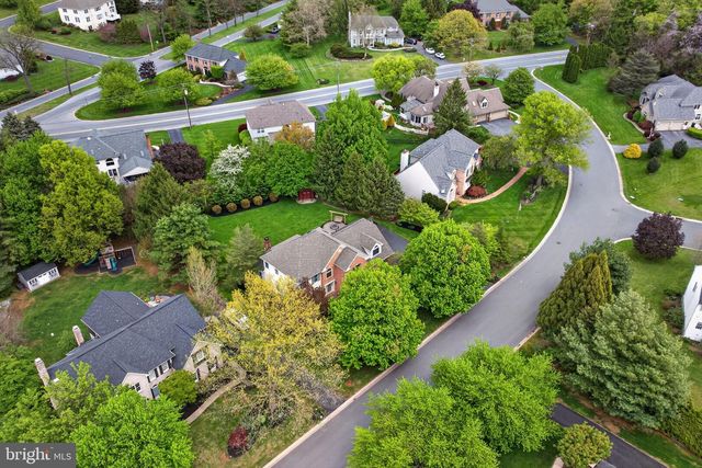 209 HEATHERSTONE WAY, Lancaster, PA 17601