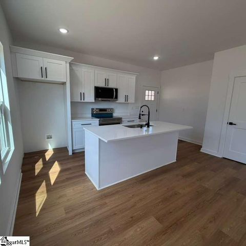 109 Miami Avenue, Greenville, SC 29673