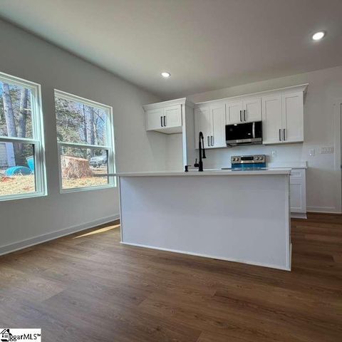 109 Miami Avenue, Greenville, SC 29673