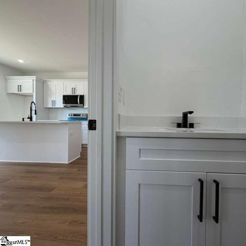 109 Miami Avenue, Greenville, SC 29673