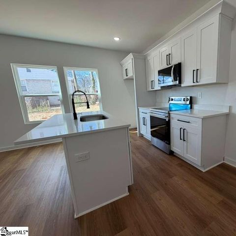 109 Miami Avenue, Greenville, SC 29673