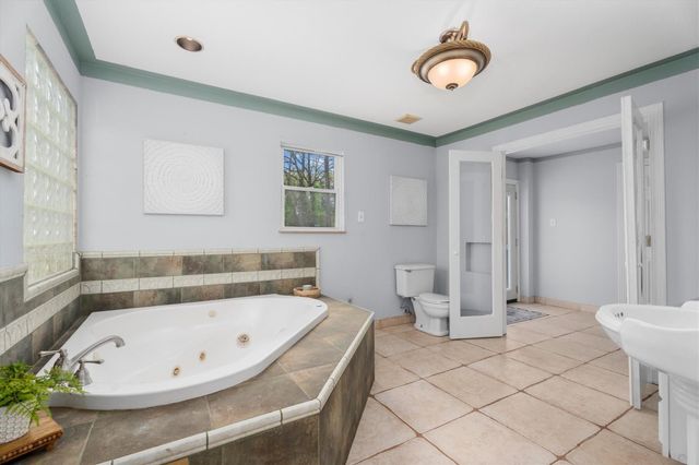 26332 Blackberry Lane, New Caney, TX 77357