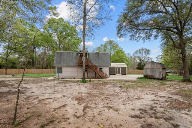 26332 Blackberry Lane, New Caney, TX 77357