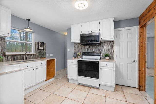 26332 Blackberry Lane, New Caney, TX 77357