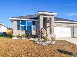 5586 Galahad Trl, Milton, FL 32583