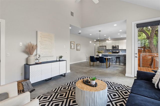 3001 Del Curto RD 35, Austin, TX 78704