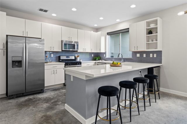 3001 Del Curto RD 35, Austin, TX 78704