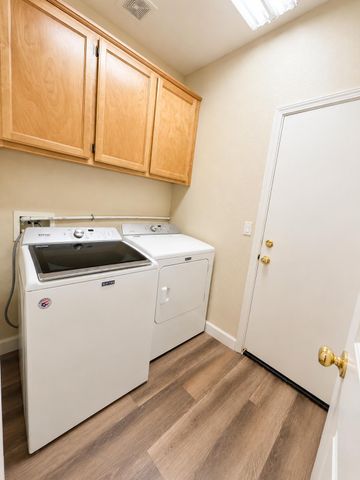 5060 Brimley Way, Sacramento, CA 95835