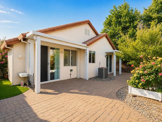 5060 Brimley Way, Sacramento, CA 95835