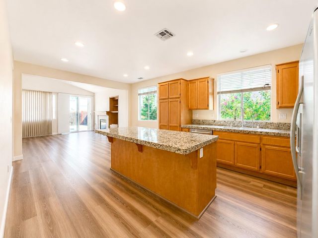 5060 Brimley Way, Sacramento, CA 95835