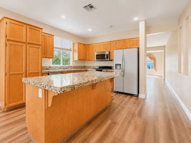 5060 Brimley Way, Sacramento, CA 95835
