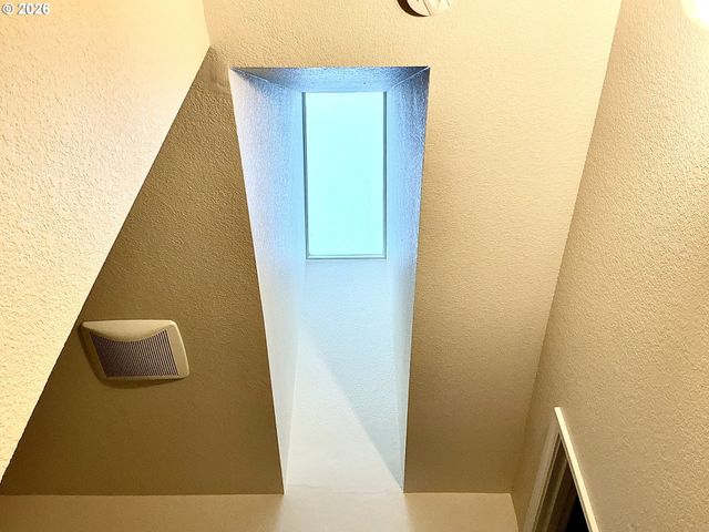 25335 TRINITY St, Veneta, OR 97487