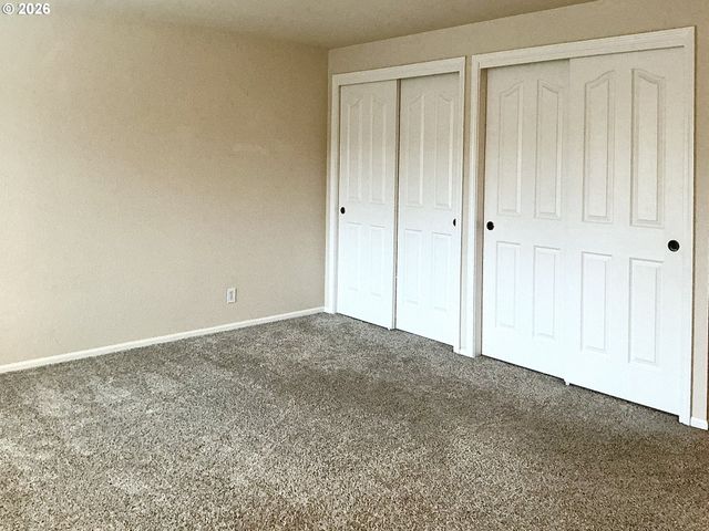 25335 TRINITY St, Veneta, OR 97487