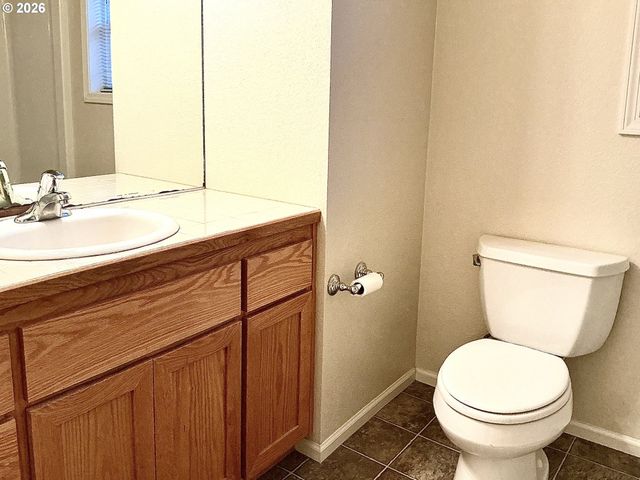 25335 TRINITY St, Veneta, OR 97487