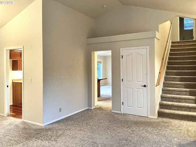 25335 TRINITY St, Veneta, OR 97487