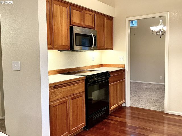 25335 TRINITY St, Veneta, OR 97487