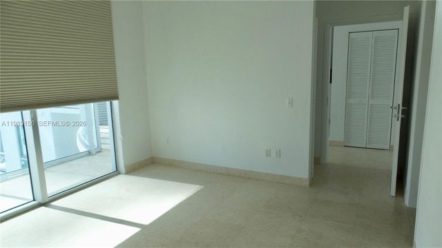 300 S Biscayne Blvd PH-3805, Miami, FL 33131