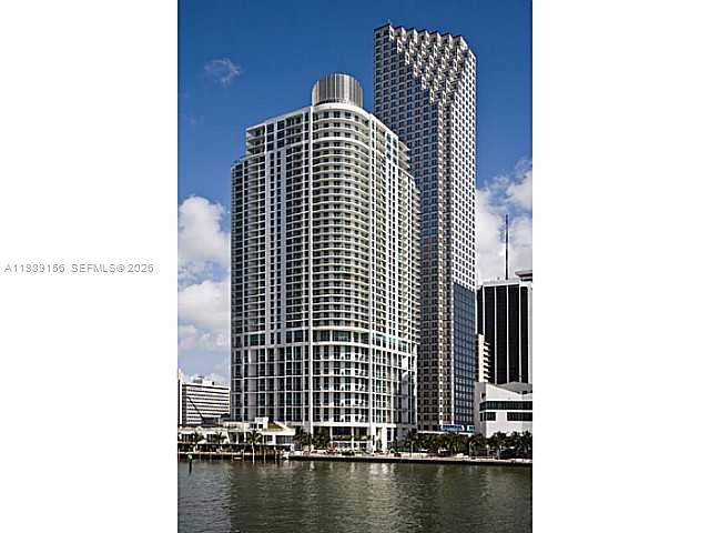 300 S Biscayne Blvd PH-3805, Miami, FL 33131