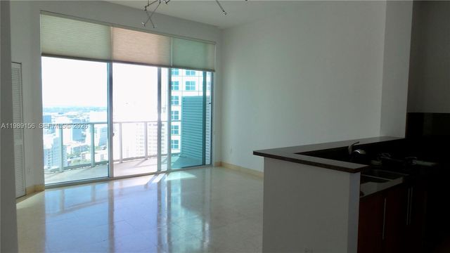 300 S Biscayne Blvd PH-3805, Miami, FL 33131