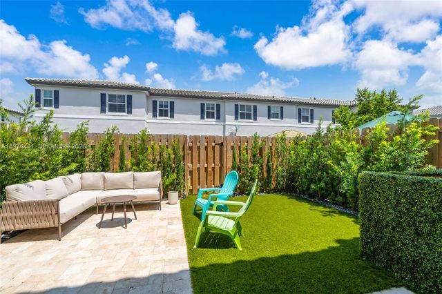 11927 NW 46th St 11927, Coral Springs, FL 33076